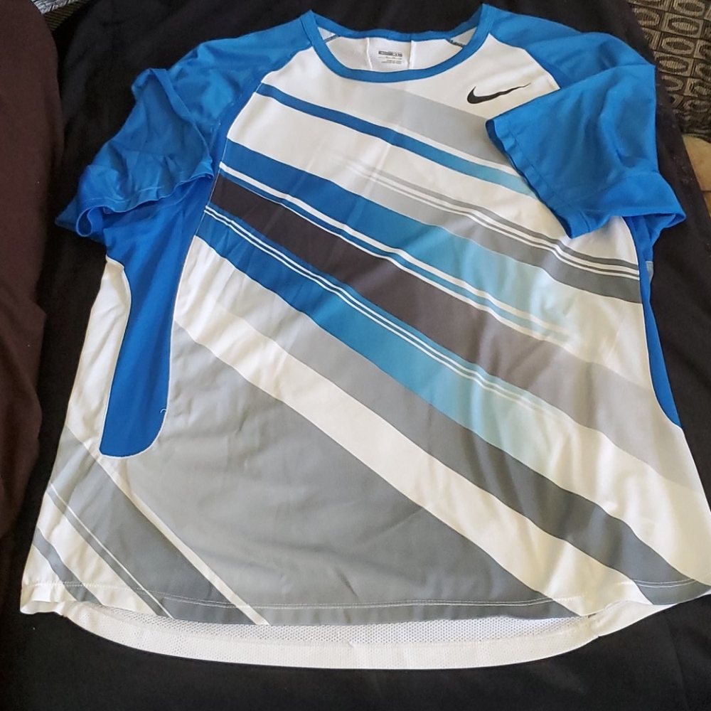 💚Gray tennis shirt